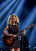 photo Tori Kelly (voice)
